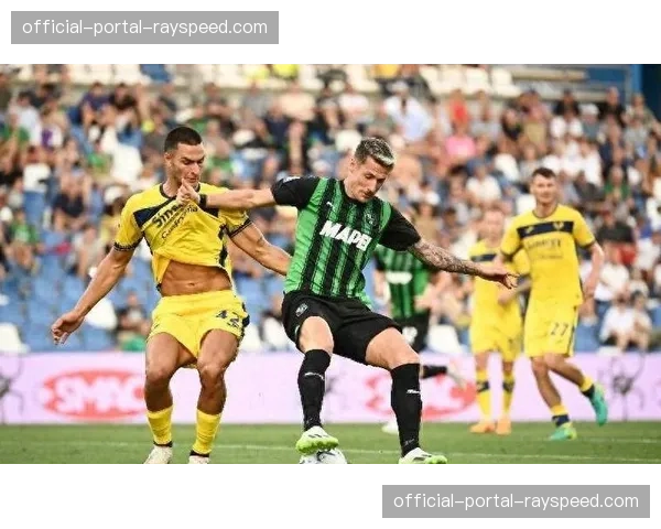 保级关键战：萨勒尼塔纳与维罗纳的直接对话前瞻