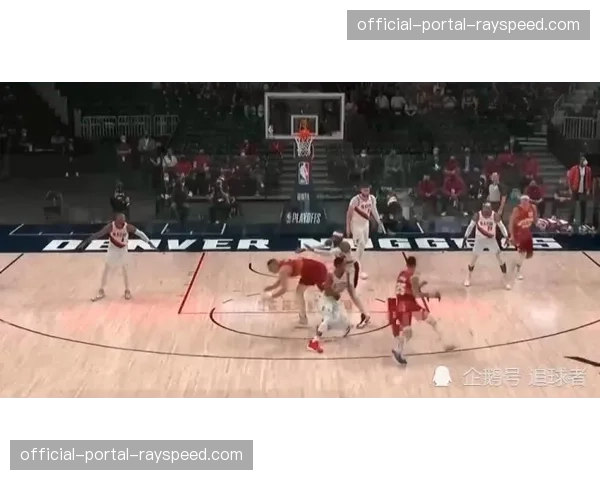 现场特写:球迷高呼“MVP”,胡金秋在关键罚球前凝神静气 现场特写:球迷高呼“MVP”,胡金秋在关键罚球前凝神静气